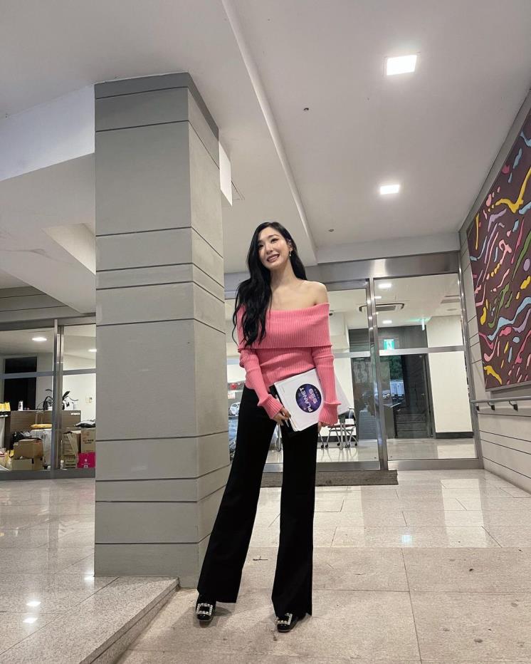 @tiffanyyoungofficial