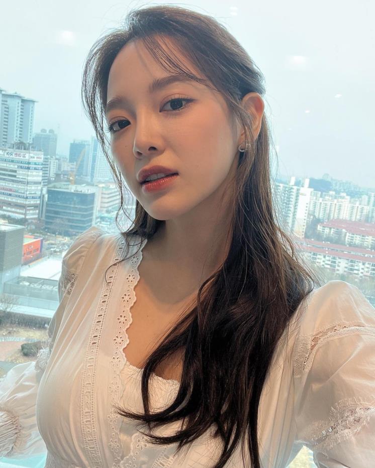김세정
