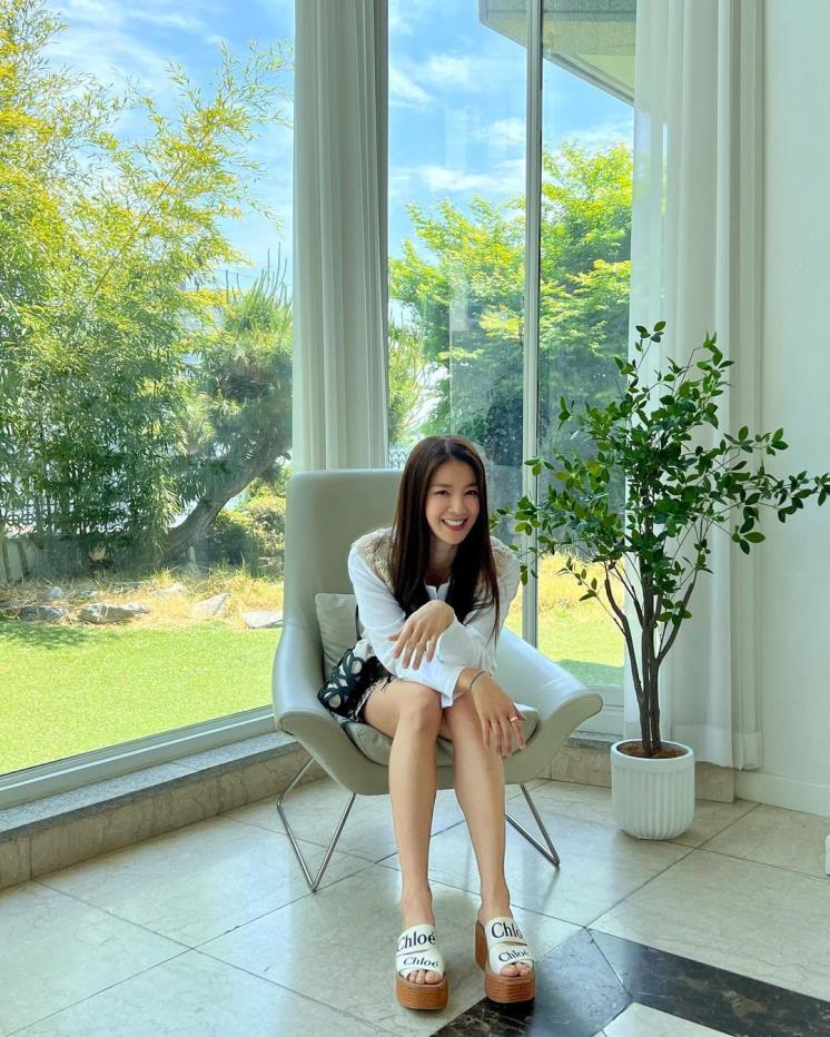 @leesiyoung38