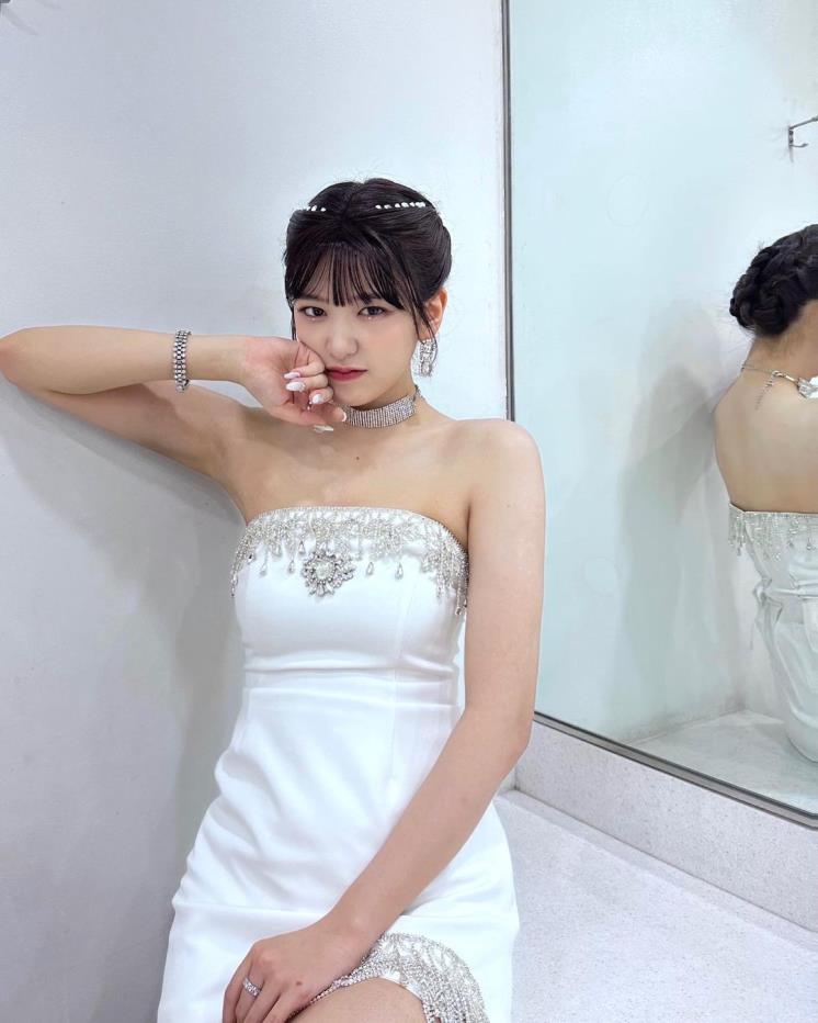 안유진