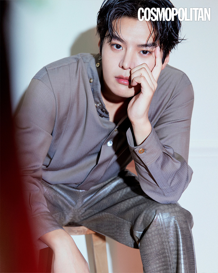 레더 팬츠 가격미정 프롬아를. 셔츠 스타일리스트 소장품.