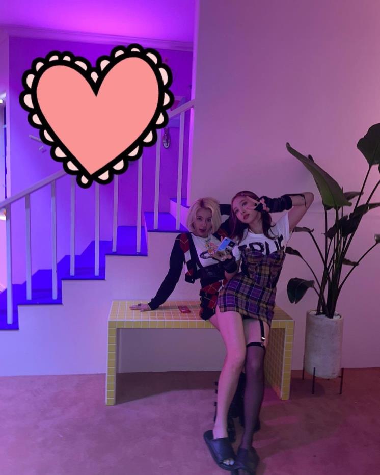 @twicetagram