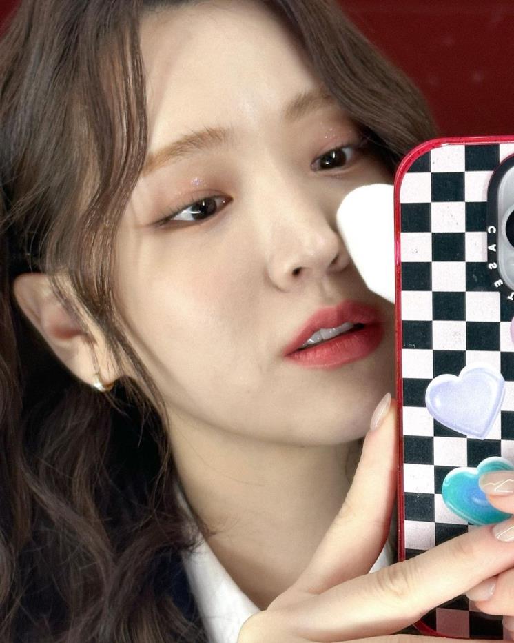 김지은
