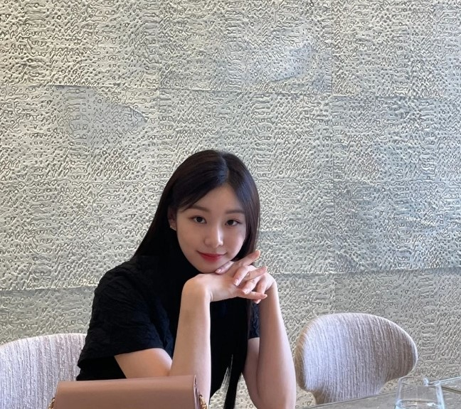 @yunakim 