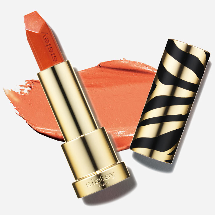 시슬리 르 휘또 루즈 30 이비자 6만원 밝고 에너지 넘치는 상큼한 오렌지 컬러! 무려 8시간 이상 수분을 공급해 입술이 촉촉 편안하면서도 풍부한 컬러감을 자랑하니 데일리 립스틱으로 사용하기에 최적이다.