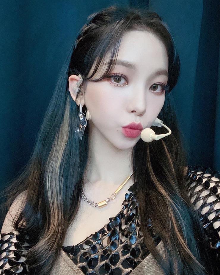 카리나 입술 점