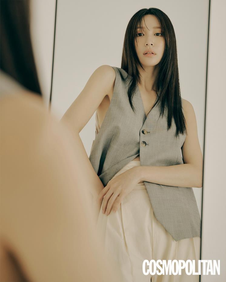 베스트 28만 8천원 렉토, 버뮤다 팬츠 23만 8천원 쟈니
