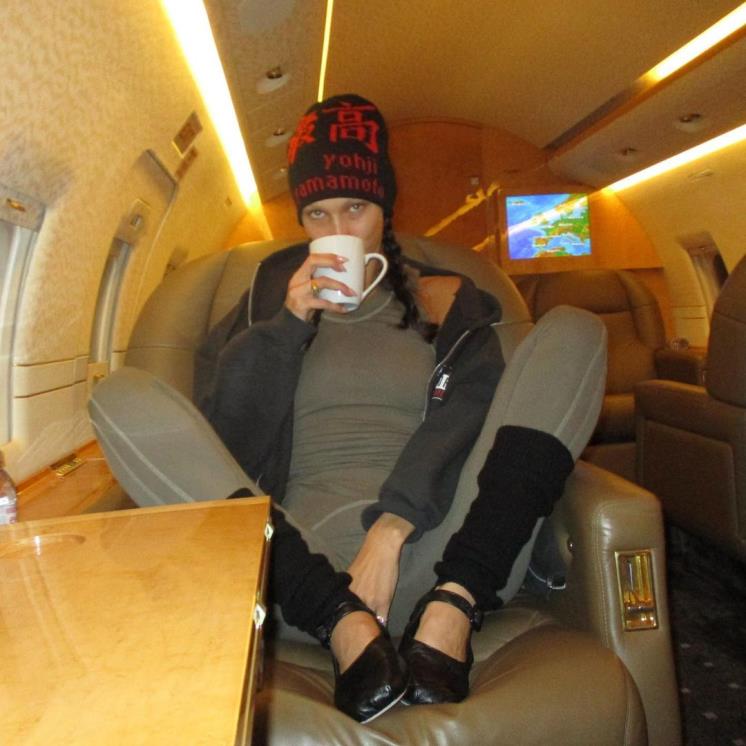 @bellahadid