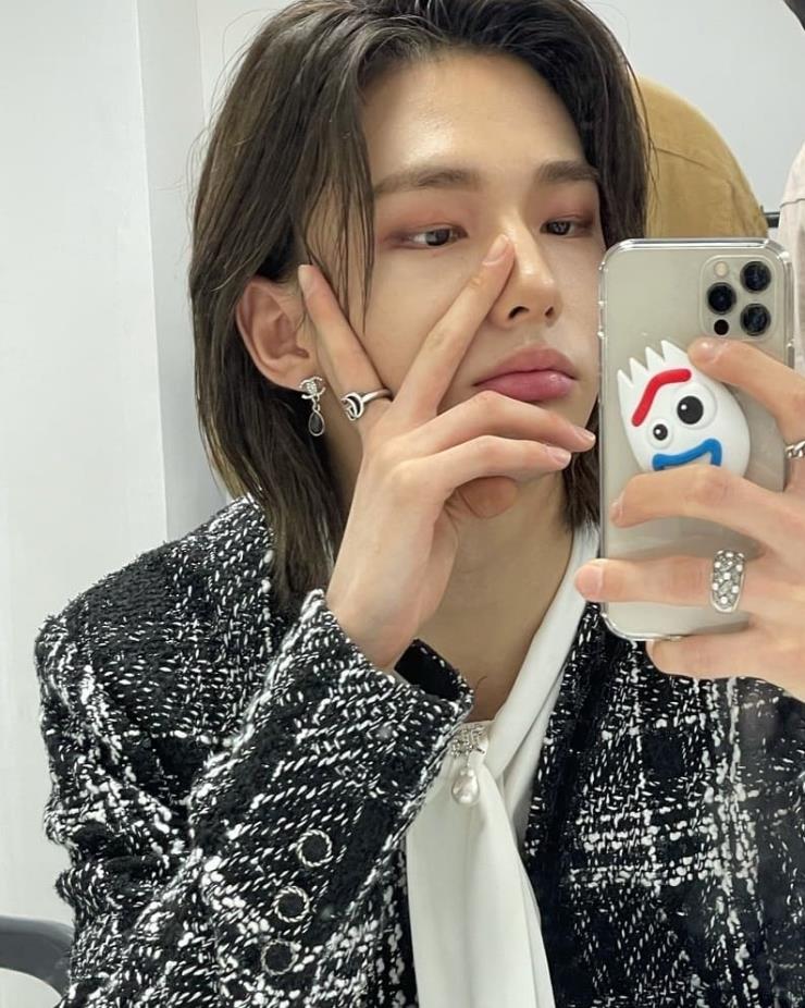 @realstraykids