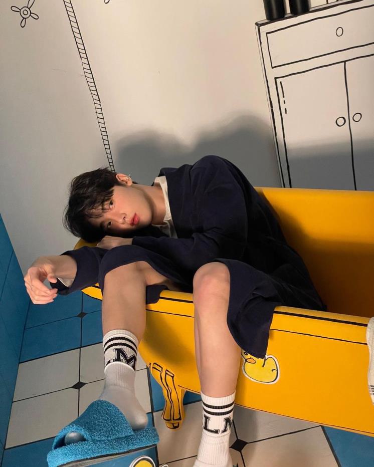 아스트로 산하