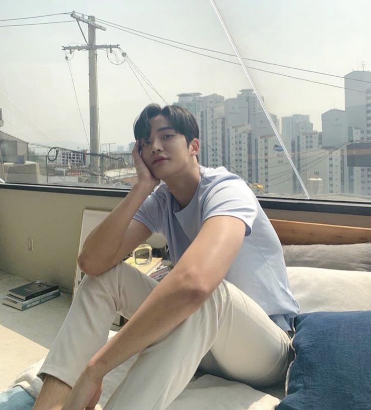 로운