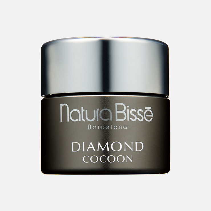 네츄라비세 by 라페르바 다이아몬드 코쿤 울트라 리치 크림 47만원▶블루라이트 보호 기능이 있어 외부 유해 요인으로부터 피부를 지켜준다.