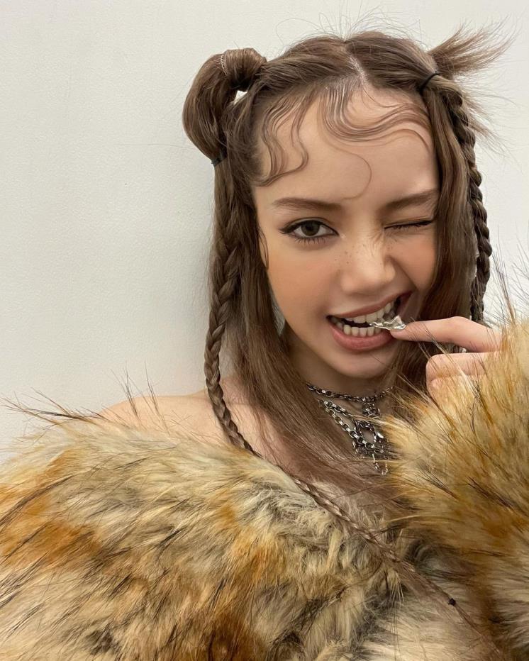 @lalalalisa_m