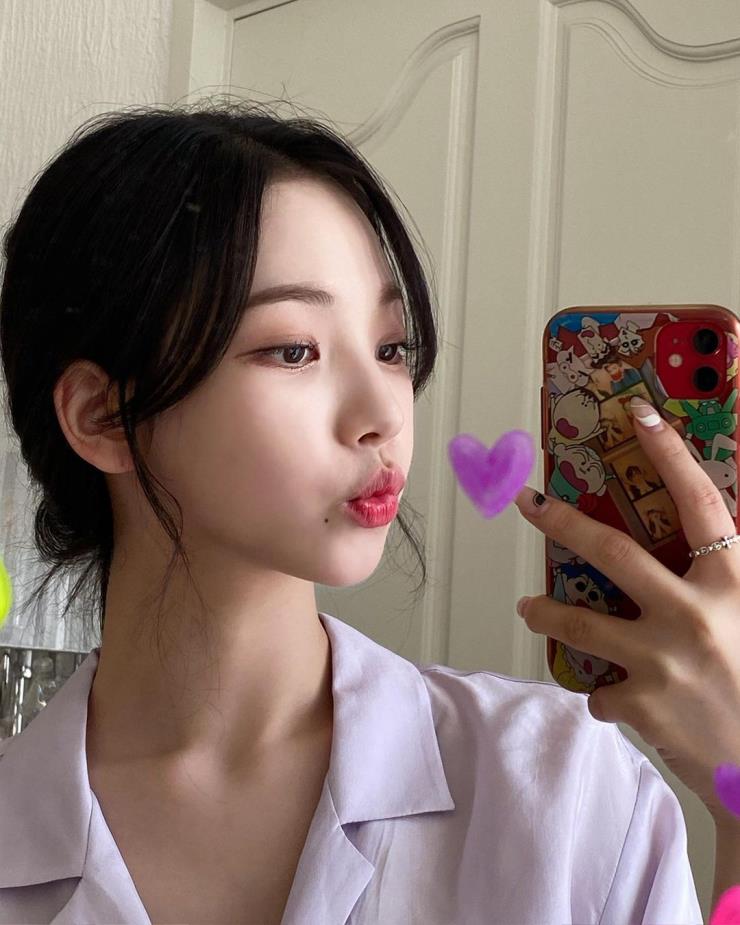 카리나 입술 점