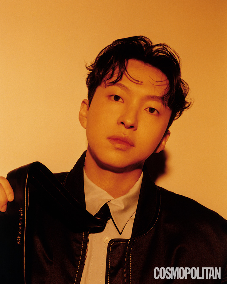재킷, 셔츠 모두 가격미정 뉴인.