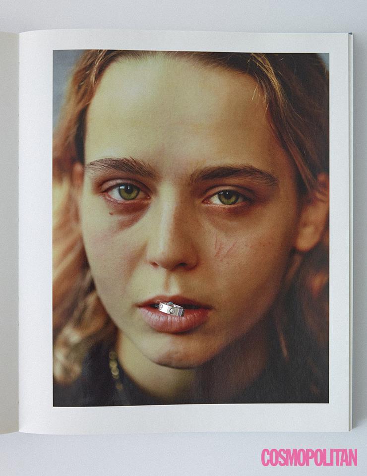 러브 링 5백90만원대 까르띠에. 아트 북 <Studio Portraits 2015-2020>, Lola & Pani, Palm Studios by 이라선, 9만5천원.