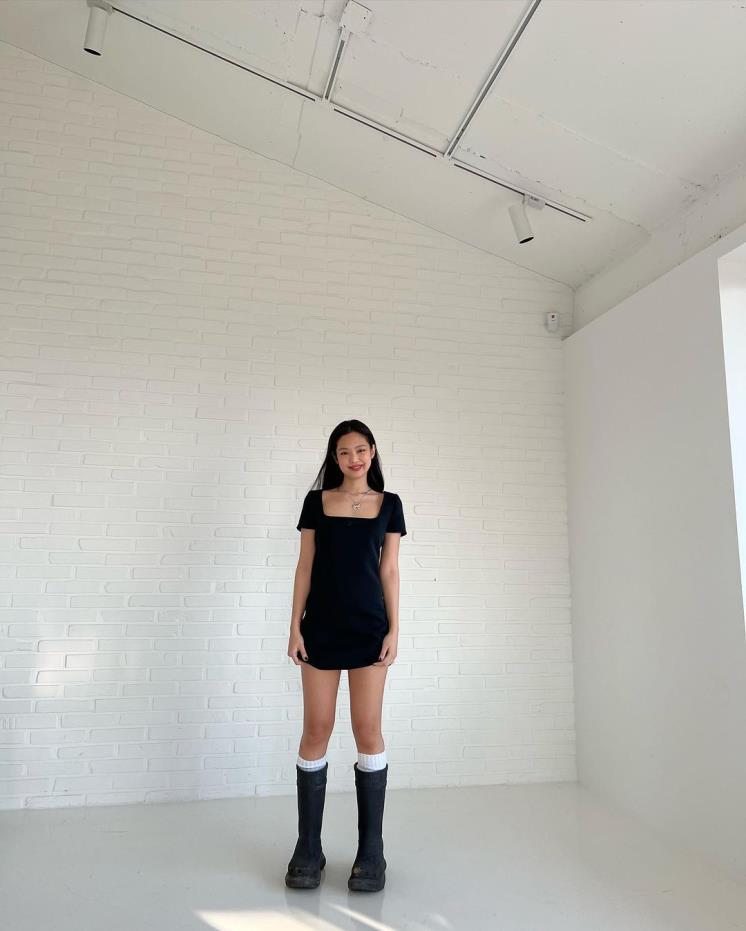 @jennierubyjane